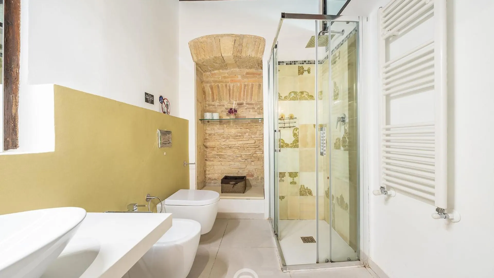 Amo Castle Rooms Cagliari 0*,  Italien